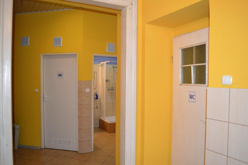 Honey Hostel Krakow Exterior photo