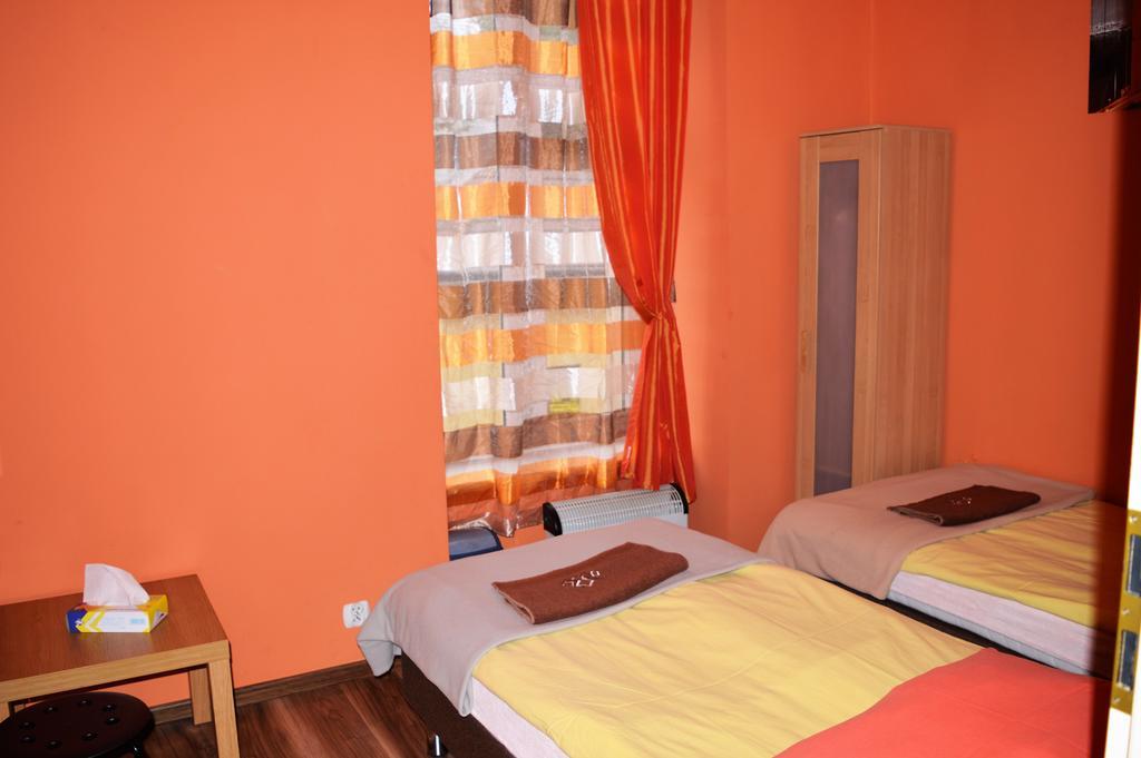 Honey Hostel Krakow Exterior photo